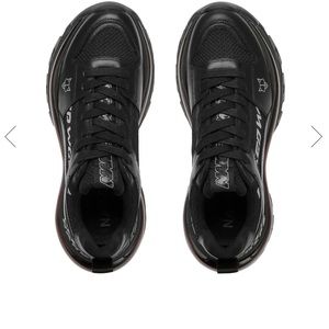 Printed Gimmick logo
Embossed Naked Wolfe logo
Embossed Wolfe Head